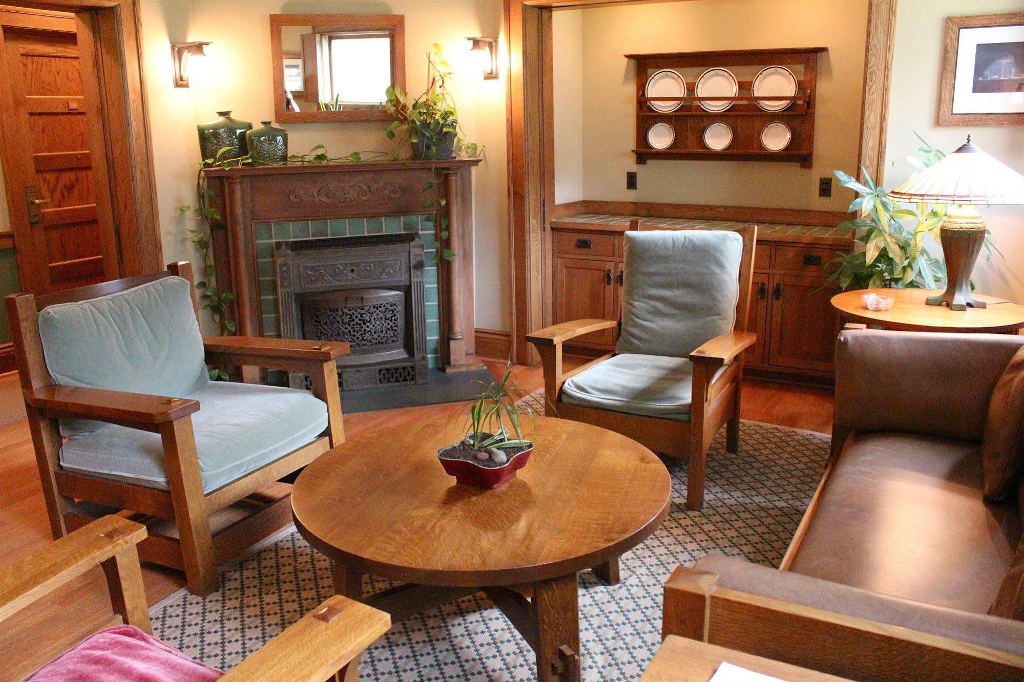 Roycroft Inn East Aurora Екстериор снимка